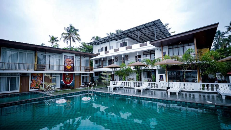 Property building, Swimming pool