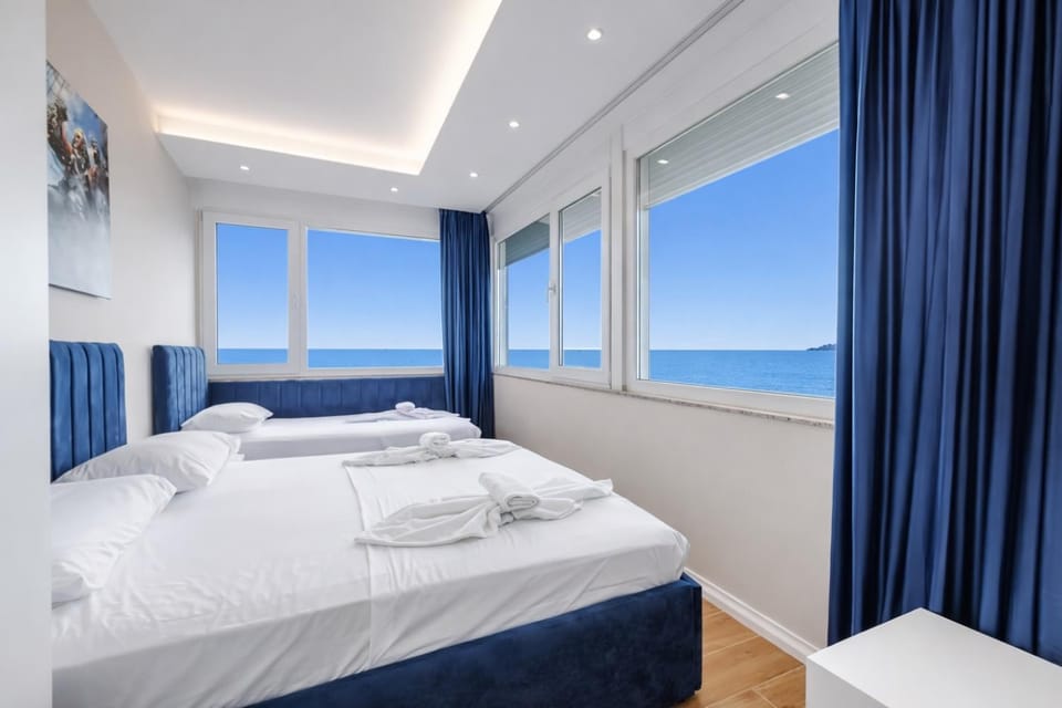 Bed, Natural landscape, Photo of the whole room, Bedroom, Sea view, towels