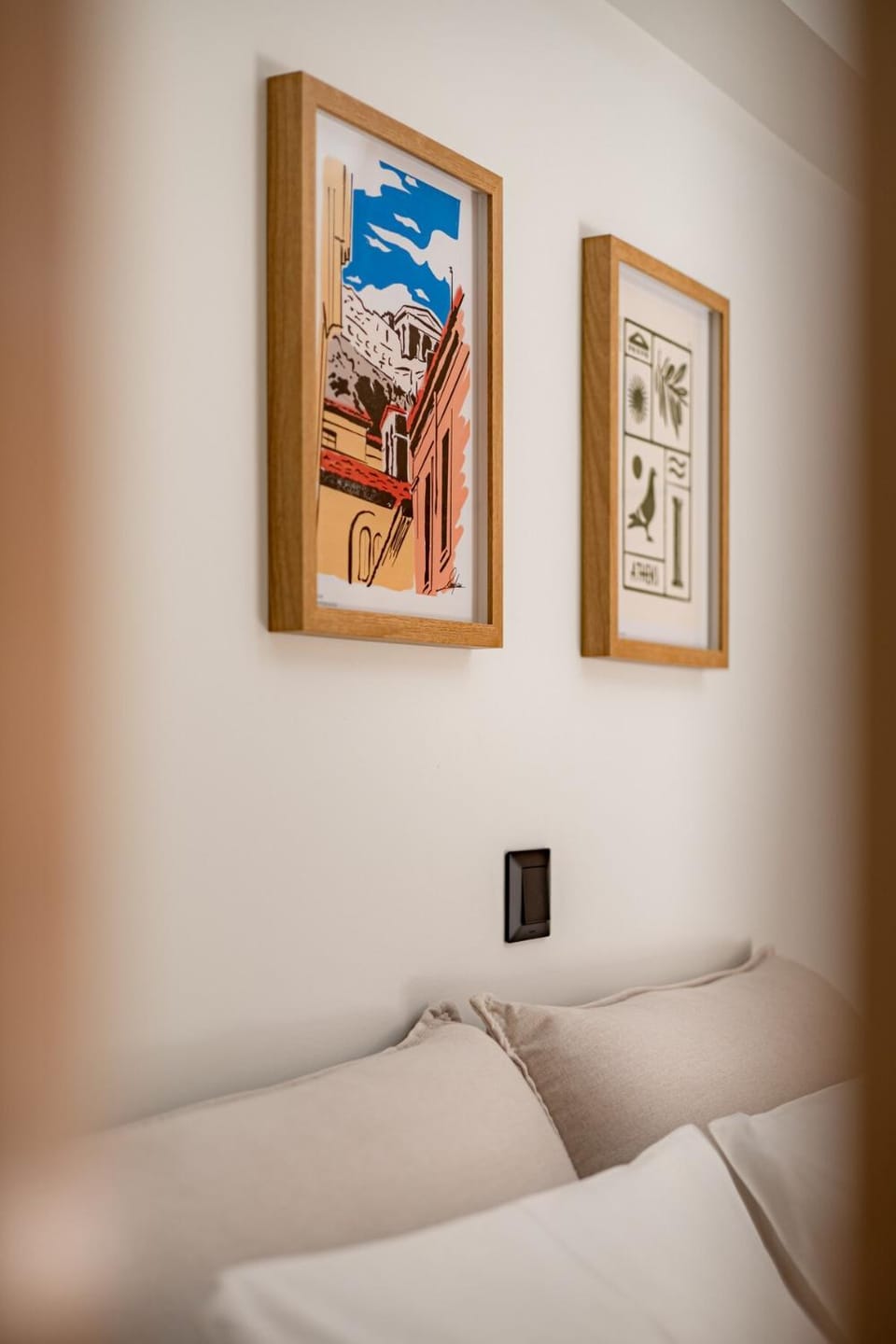 Bed, Photo of the whole room, Decorative detail, Bedroom