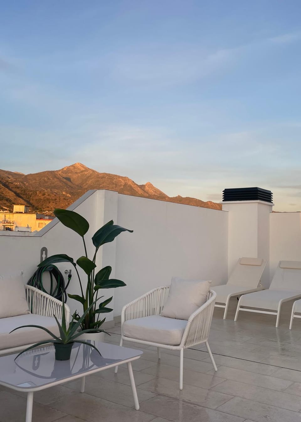 Balcony/Terrace, Mountain view, sunbed