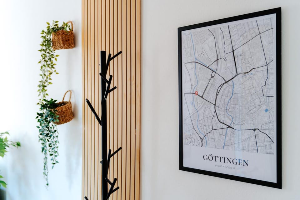 Decorative detail, Text overlay