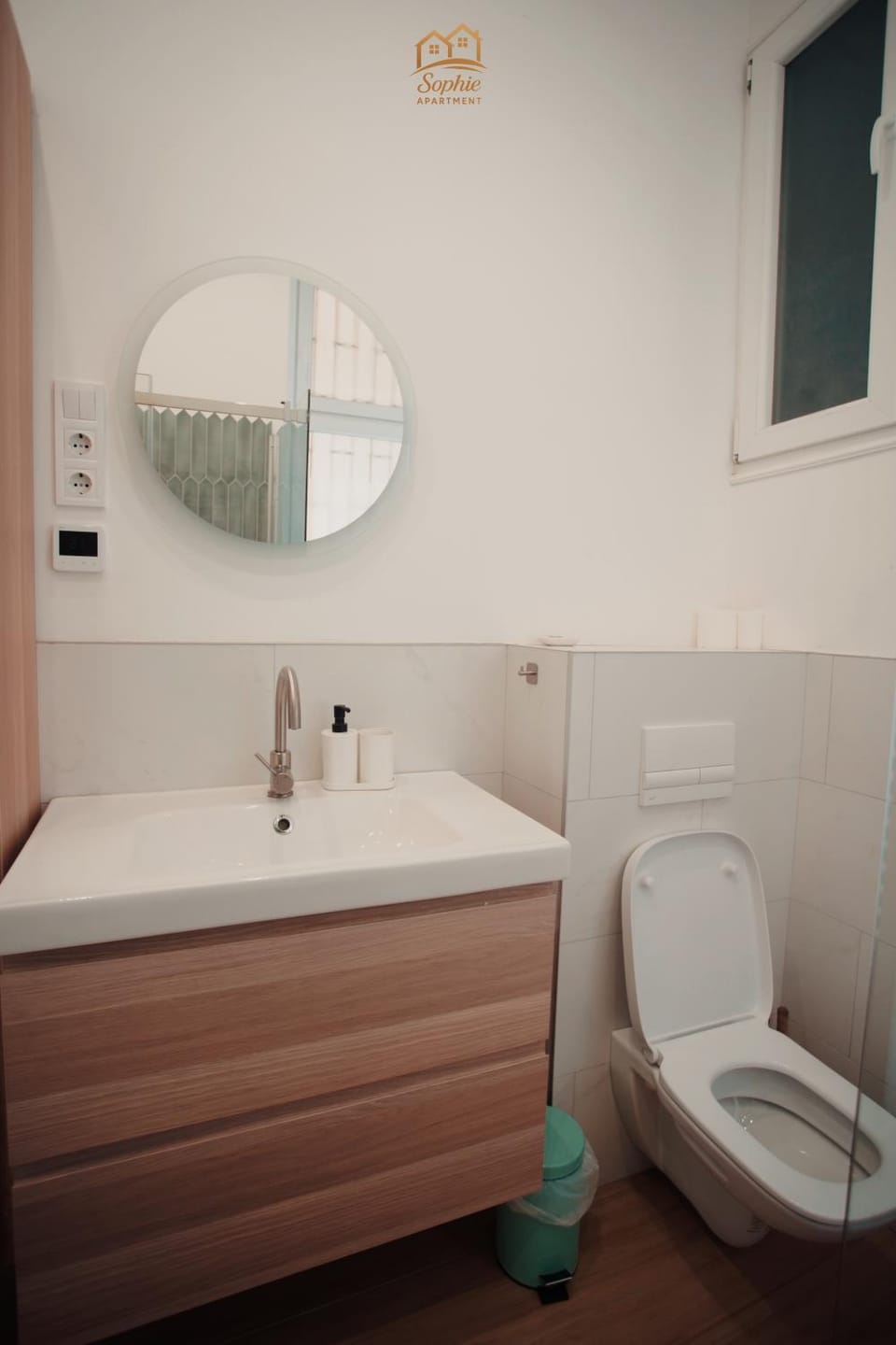 Boutique Apt above Karavan street Apartment in Budapest