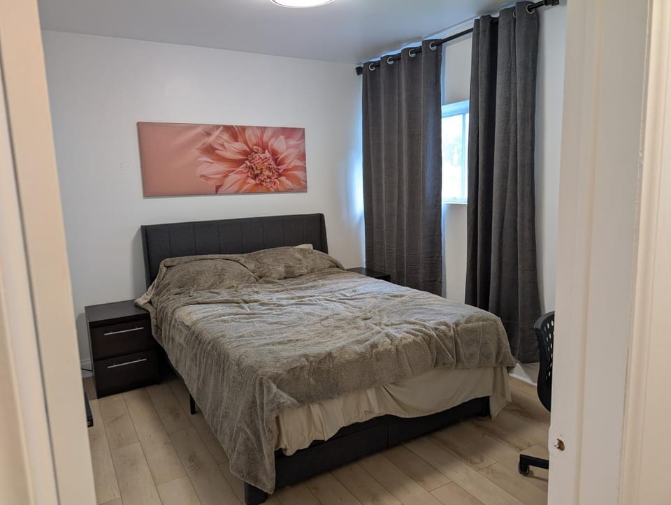 Stay close to Montreal Vacation rental in Longueuil