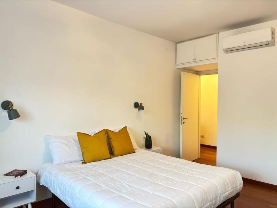 Bed, Photo of the whole room, Bedroom, wardrobe, air conditioner