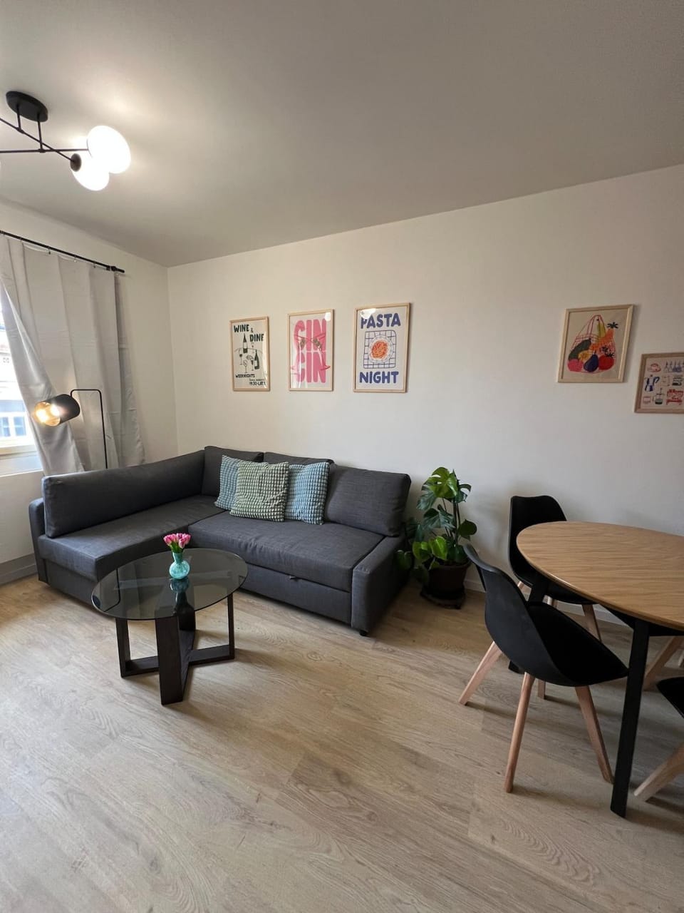 Modern apartment in Zizkov 10 min from Wenceslav Square Apartment in Prague