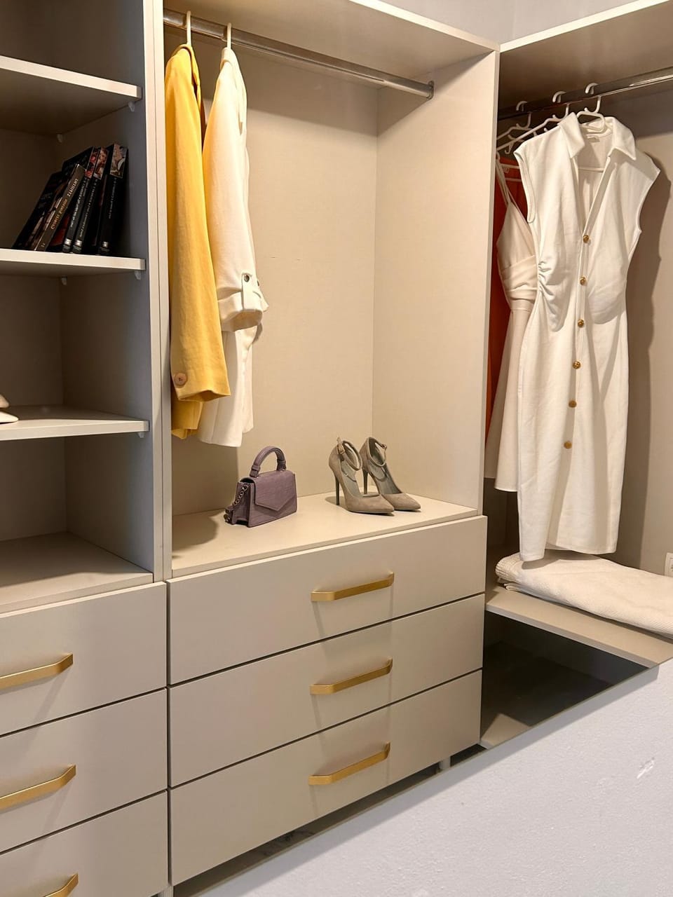 wardrobe