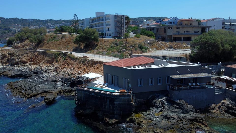 Property building, Day, Bird's eye view, View (from property/room), Balcony/Terrace, City view, Pool view, Sea view, sunbed