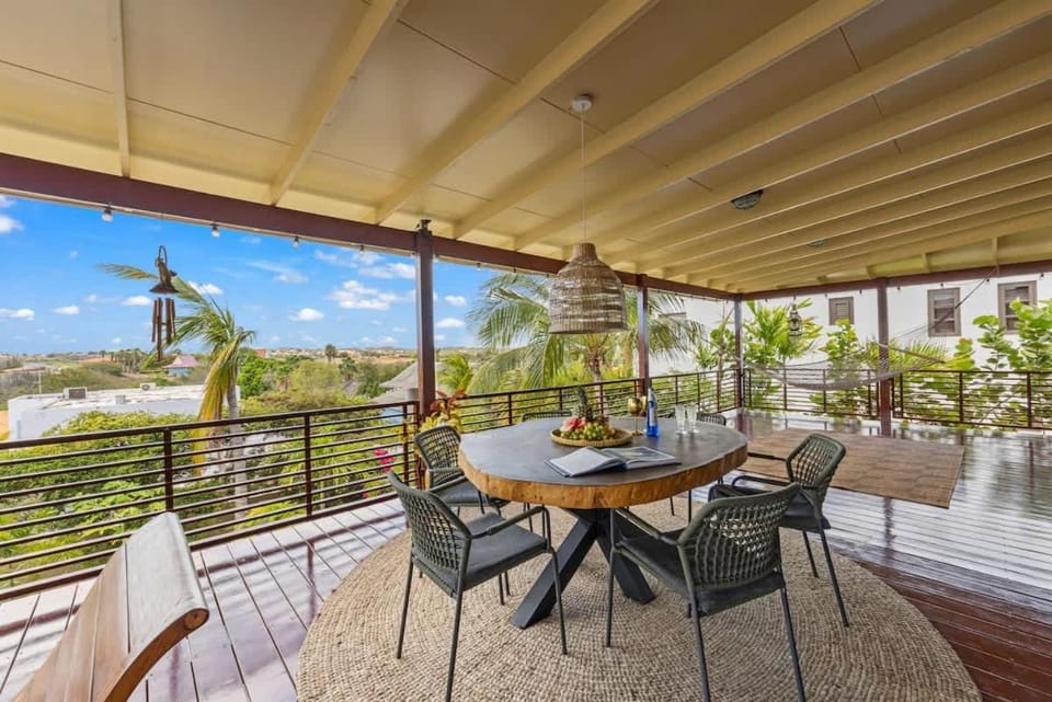 Bali Suites - Penthouse Apartment in Jan Thiel
