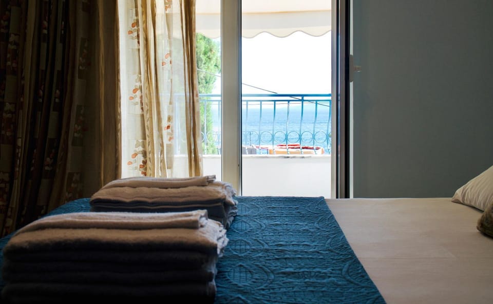 Central Sea View Apartment Apartment in Sarandë