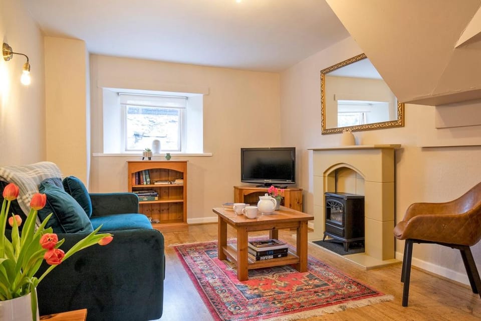 Dove Cottage House in Staffordshire Moorlands District