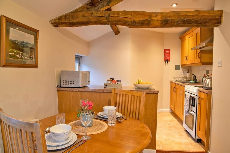 Dove Cottage House in Staffordshire Moorlands District