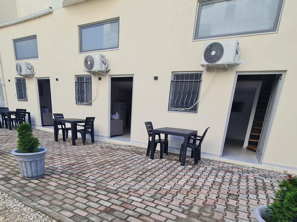 Property building, View (from property/room), Balcony/Terrace