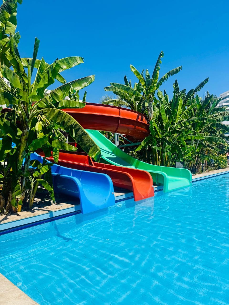 Wakacyjny apartament w Courtyard Long Beach Holiday Resort Apartment in Larnaca