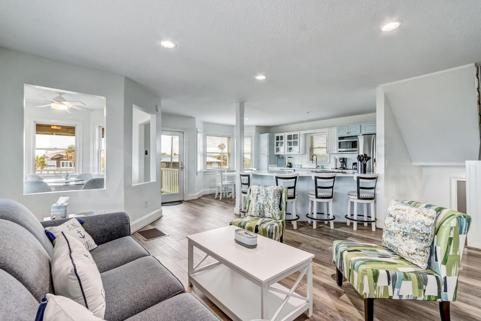 New Listing! Stunning Oceanfront 4-bedroom 3 bath house nestled on the quiet end of the island. House in Fernandina Beach