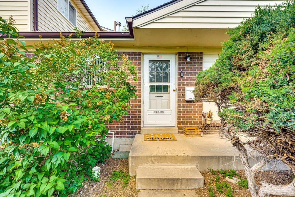 Near Family-Friendly Attractions: Northglenn Home! House in Northglenn