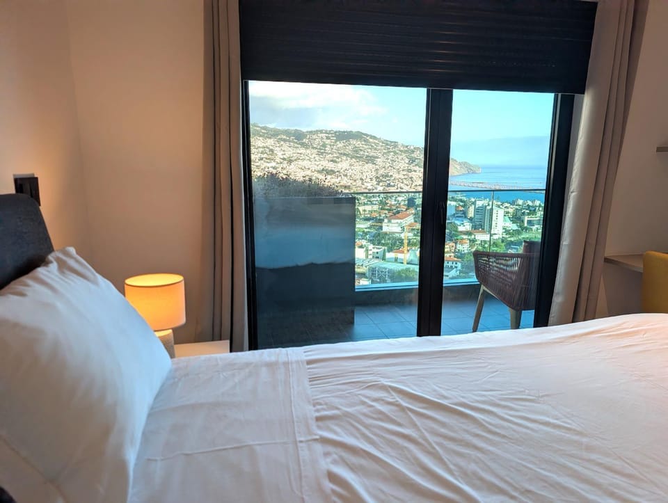 Bed, Natural landscape, View (from property/room), Photo of the whole room, Bedroom, Sea view