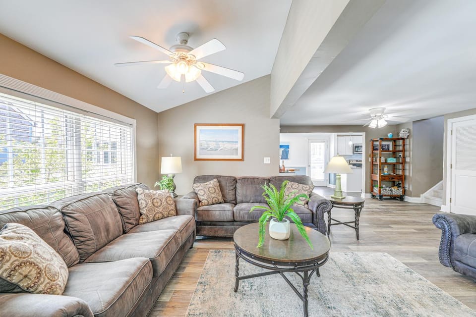 Steps to Shore: Newly Renovated Dewey Beach Home! House in Dewey Beach