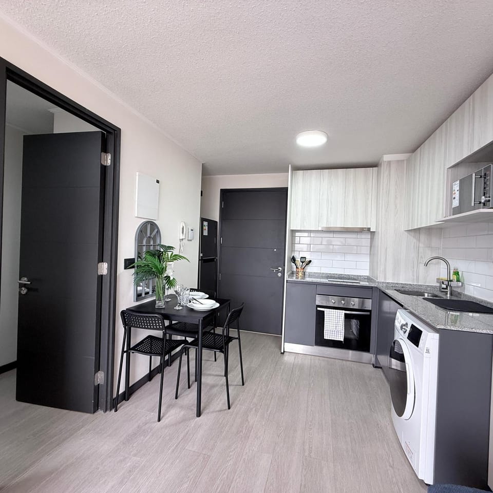 Clínica Bupa y Davila Estadio Monumental y Mall Cenco Florida Apartment in Santiago