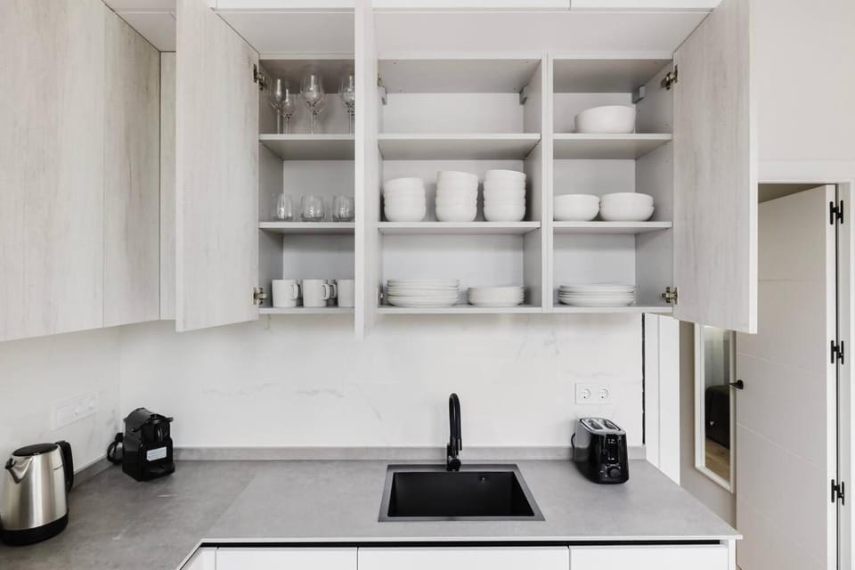 Kitchen or kitchenette, Communal kitchen