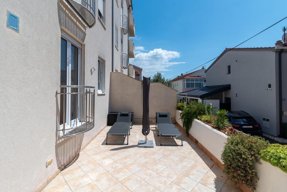 Summer, Balcony/Terrace, sunbed