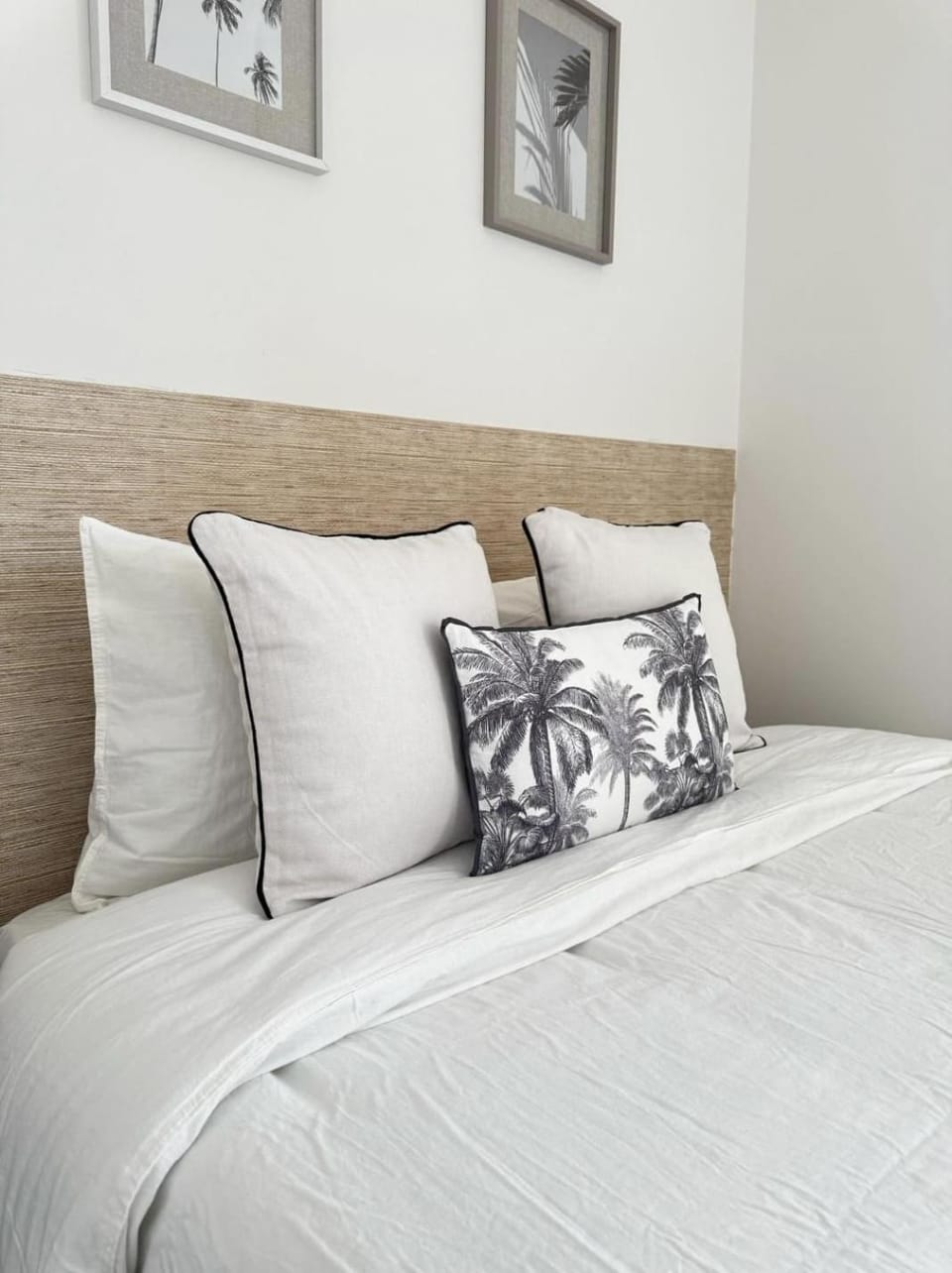 Retiro Residence Grey Apartment in Madrid