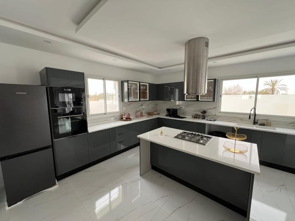 microwave, oven, stove