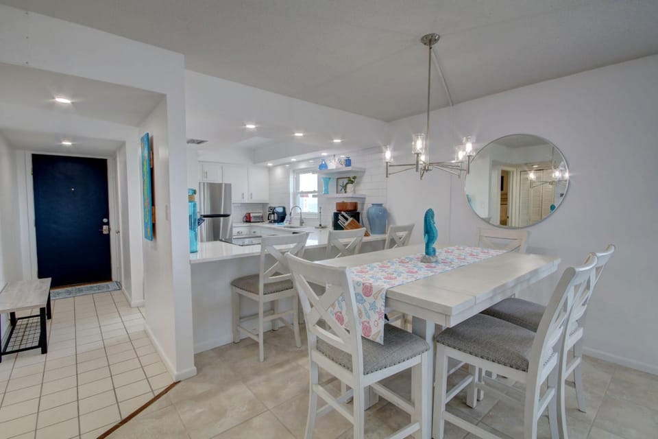 El Matador 560 - FREE TICKETS!! Your stay includes free tickets to many area attractions! Apartment in Okaloosa Island