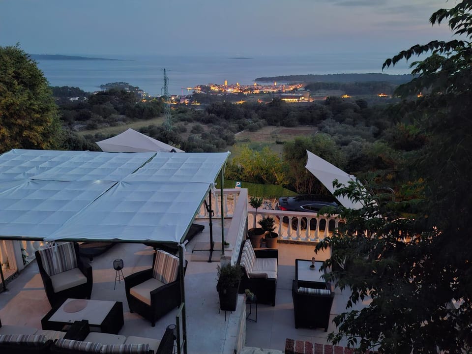 Apartmani SUNSET Apartment in Lika-Senj County