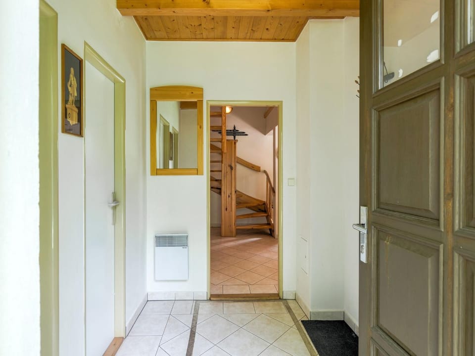 Lobby or reception, Other