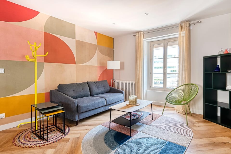 Communal lounge/ TV room, Living room