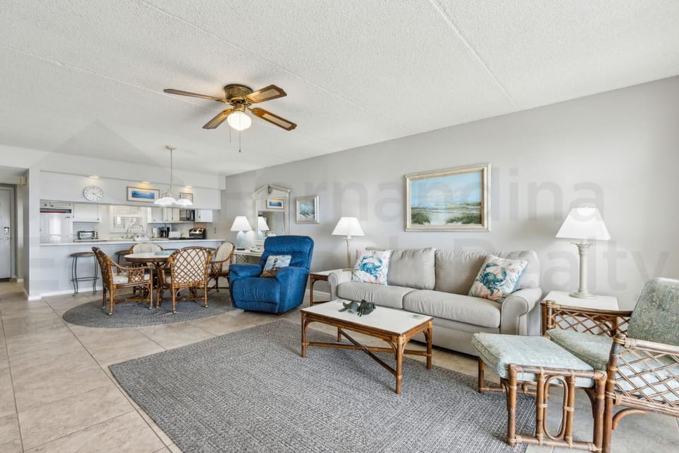 Ocean view from the master bedroom and living room with a spacious balcony House in Fernandina Beach