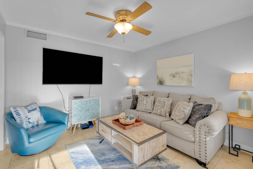 Aqua Vista Retreat - 2 BDR in Spectacular Resort House in Hilton Head Island