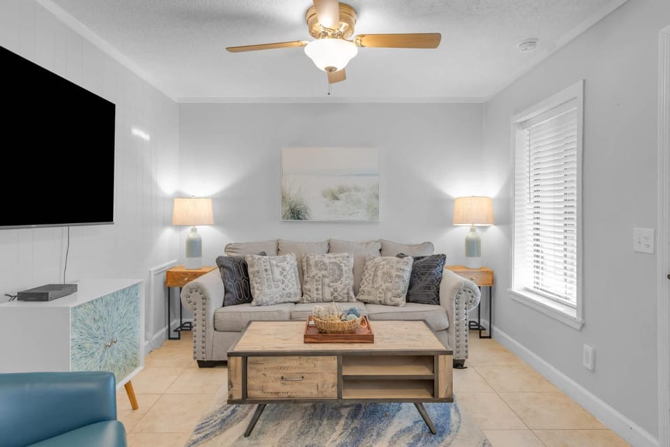 Aqua Vista Retreat - 2 BDR in Spectacular Resort House in Hilton Head Island