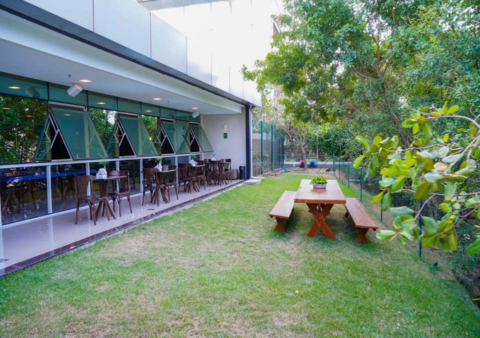 Restaurant/places to eat, View (from property/room), Garden view