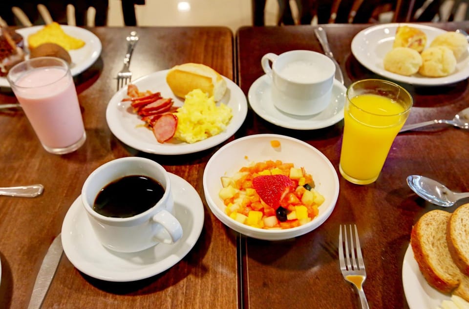 Restaurant/places to eat, Food and drinks, Breakfast