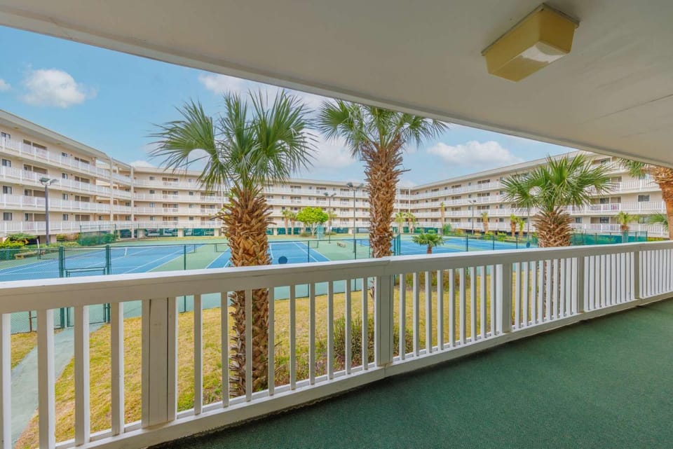 Beachy Vibe - 2 BDR In Desirable HHI Resort House in Hilton Head Island