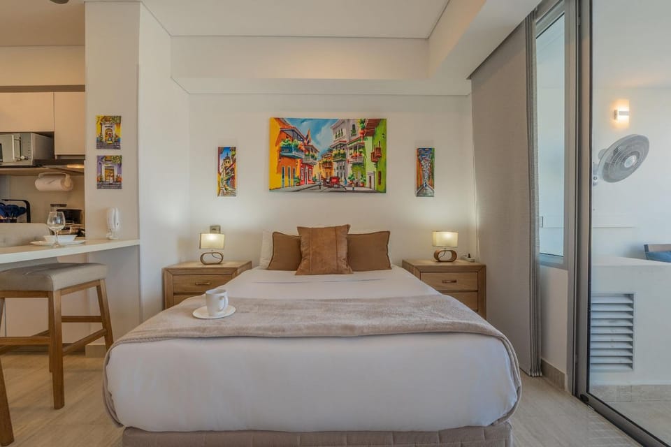 Suite Amanecer Hermoso Vista al Lago-Crespo CB736 Apartment in Cartagena