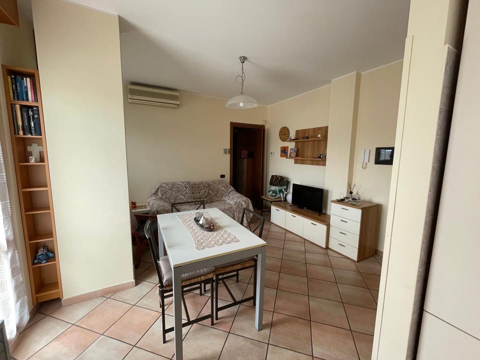 Bed, TV and multimedia