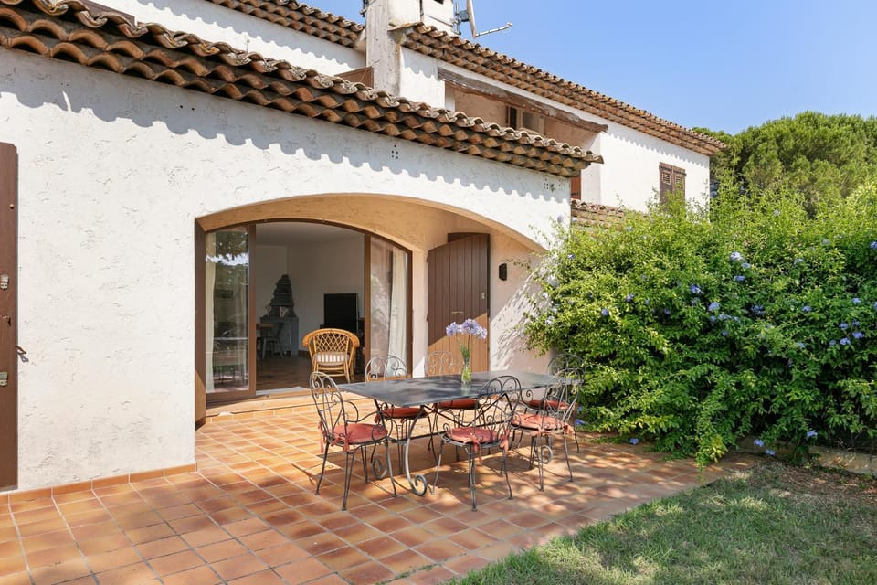 Garden, Dining area