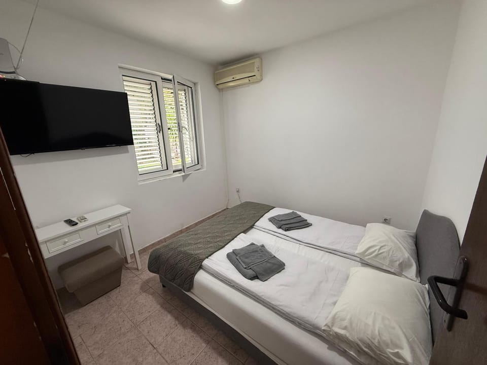 TV and multimedia, Bedroom