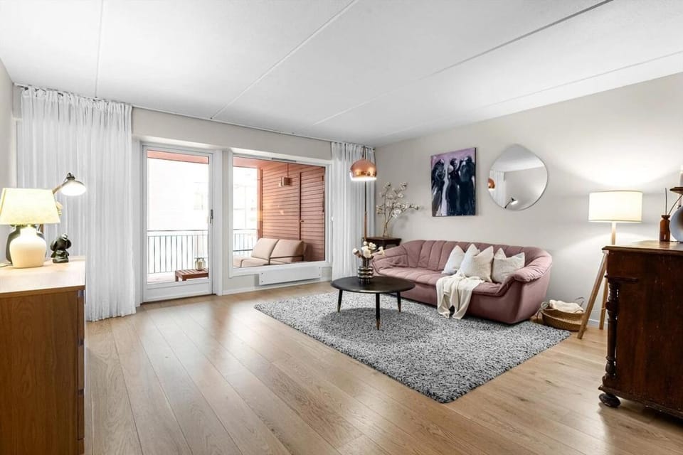 3 Bedrooms - 2 Balconies - Modern - Family Friendly Apartment in Oslo