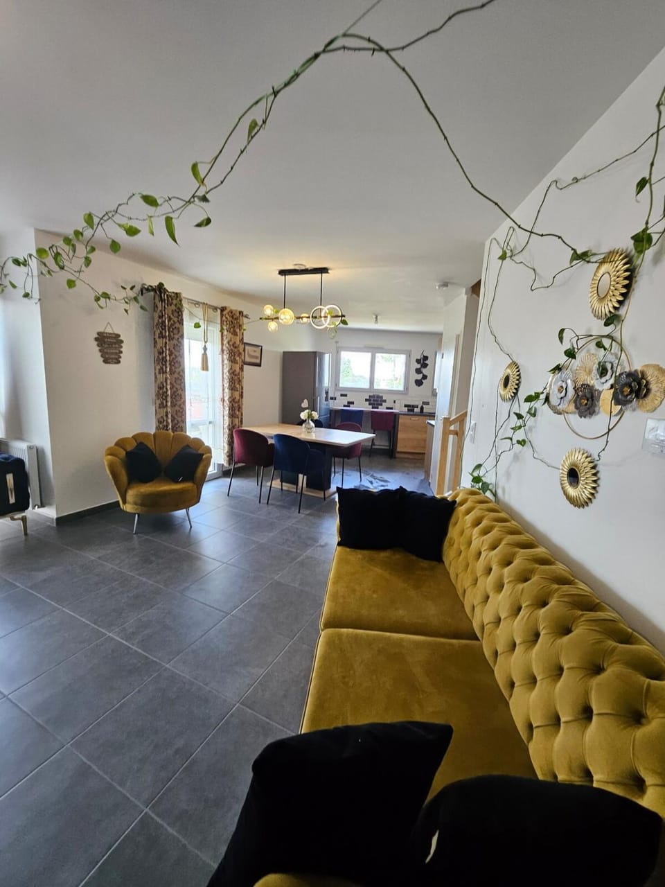 Cozy Family Apartment in Angers