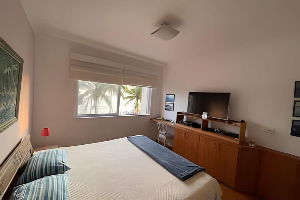 Varanda pé na areia Arpoador Apartment in Rio de Janeiro