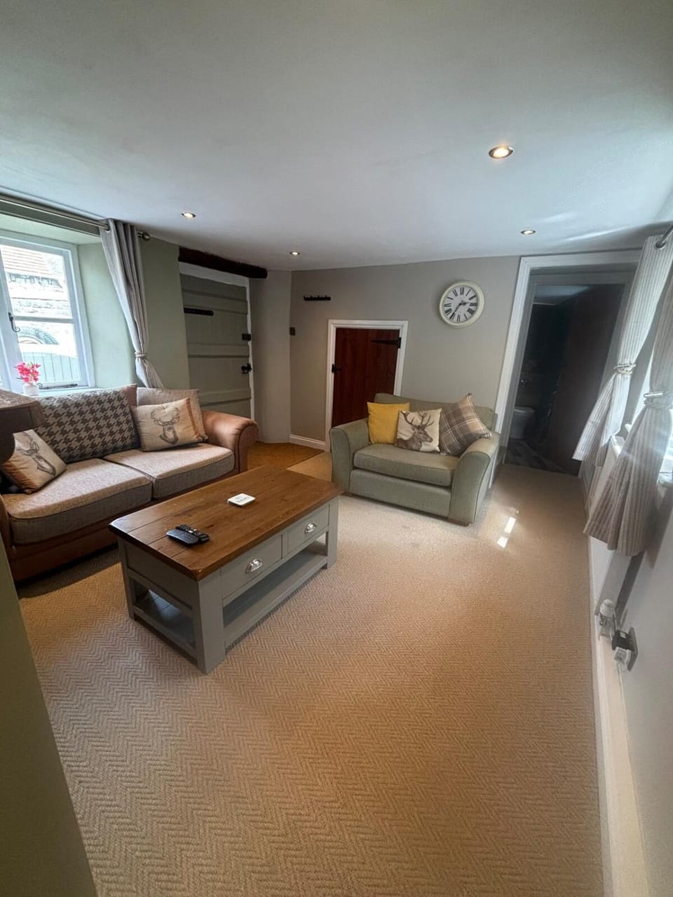 The Corner Cottage House in Stroud District