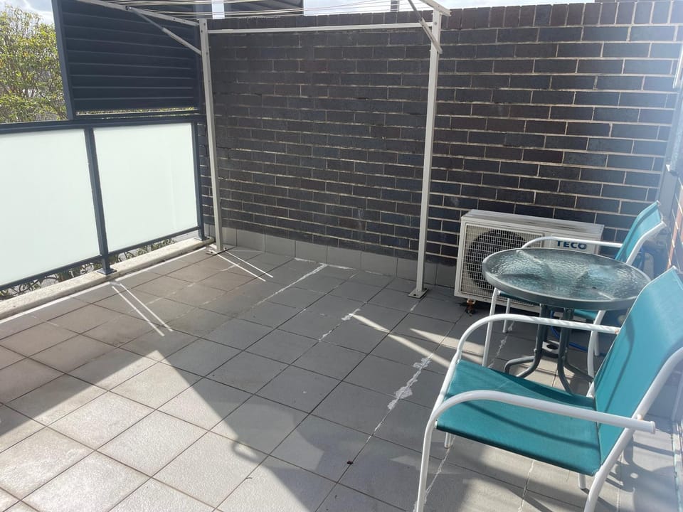 Low Price Family Apartment-2 Bedroom -Parking-WiFi - Sleeps 5 Apartment in Sydney