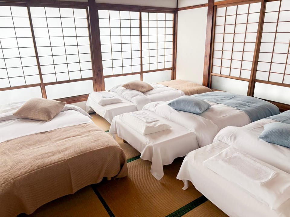 越後湯沢石打Nozomi ski in ski out Bed and Breakfast in Japan