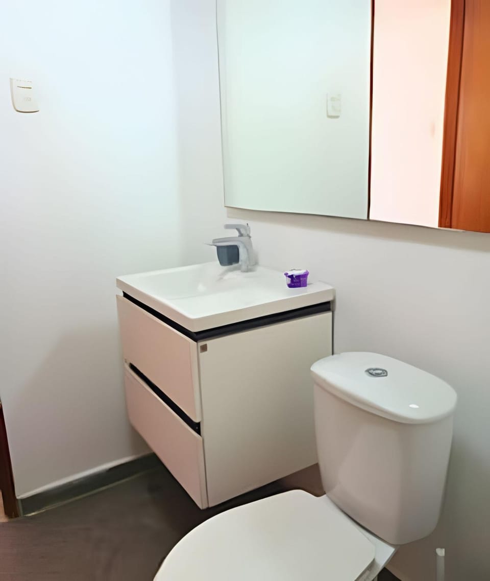 Charming Apt, Meters from Beach, Ideal Area Apartment in Cartagena