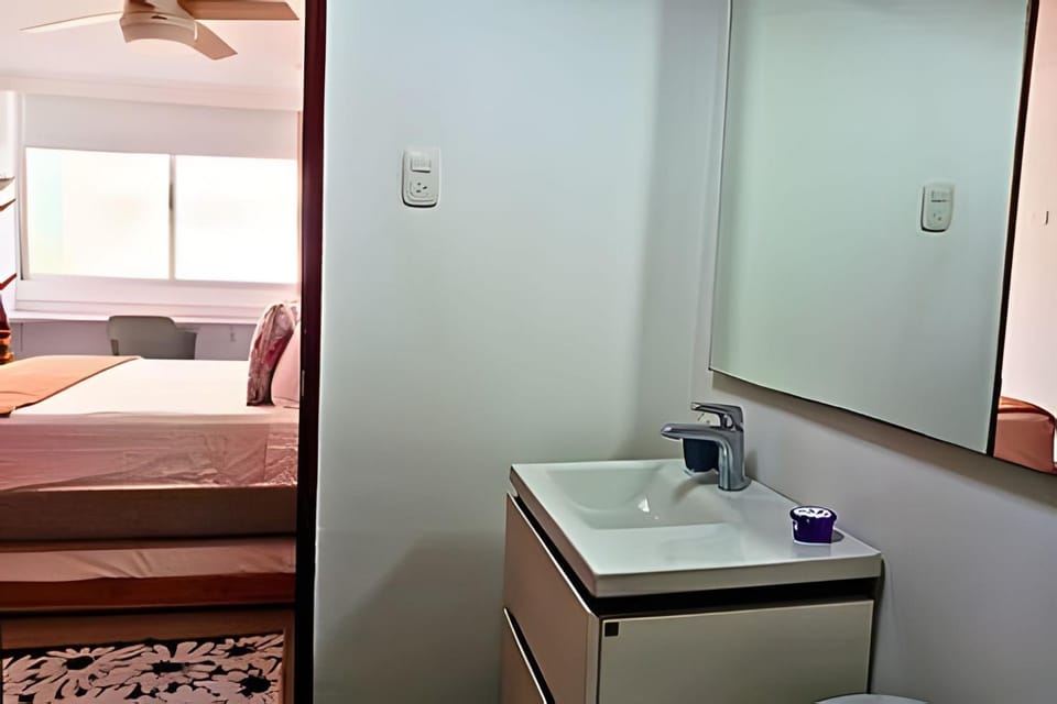 Charming Apt, Meters from Beach, Ideal Area Apartment in Cartagena