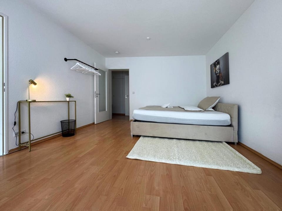 HolidayHome Apartments I Friedrichshain - Spacious Private Room Apartment in Berlin