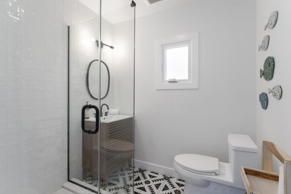 Luxe Balboa House 5 Bedroom 5 Ensuite Bath Peninsula Ferry Close House in Balboa Island